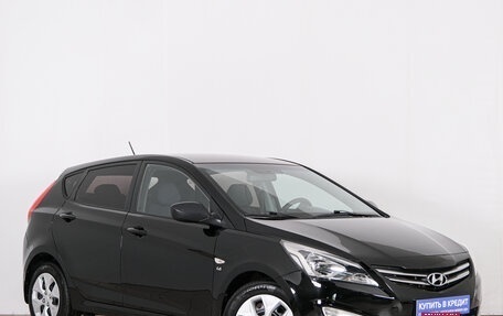 Hyundai Solaris II рестайлинг, 2015 год, 999 000 рублей, 2 фотография