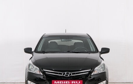 Hyundai Solaris II рестайлинг, 2015 год, 999 000 рублей, 3 фотография