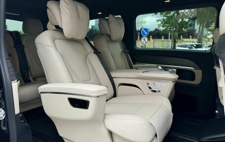 Mercedes-Benz V-Класс, 2026 год, 14 500 000 рублей, 9 фотография