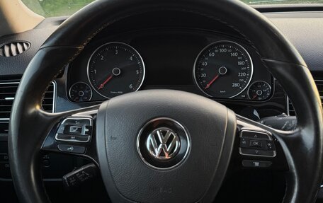 Volkswagen Touareg III, 2016 год, 3 100 000 рублей, 13 фотография
