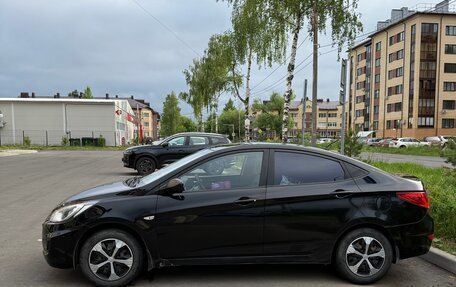 Hyundai Solaris II рестайлинг, 2011 год, 640 000 рублей, 2 фотография