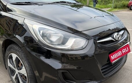 Hyundai Solaris II рестайлинг, 2011 год, 640 000 рублей, 3 фотография