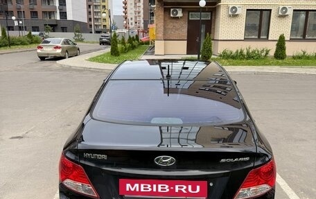 Hyundai Solaris II рестайлинг, 2011 год, 640 000 рублей, 4 фотография