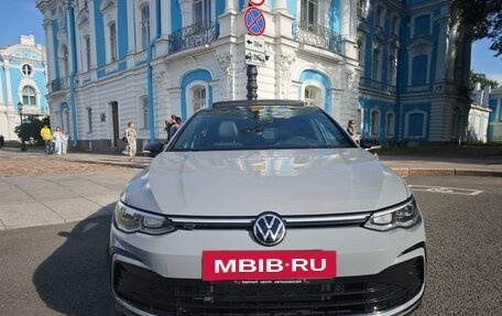 Volkswagen Golf VIII, 2023 год, 2 300 000 рублей, 4 фотография