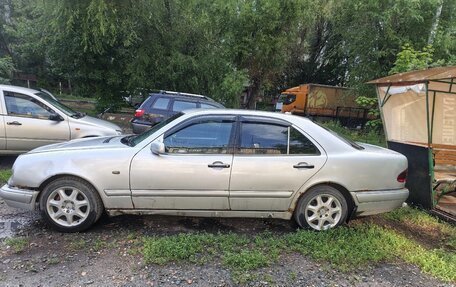 Mercedes-Benz E-Класс, 1998 год, 130 000 рублей, 7 фотография