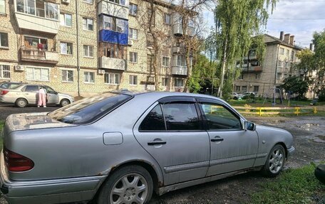 Mercedes-Benz E-Класс, 1998 год, 130 000 рублей, 6 фотография