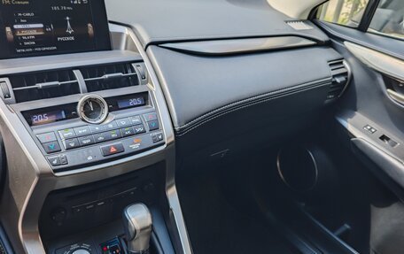 Lexus NX I, 2016 год, 2 800 000 рублей, 16 фотография