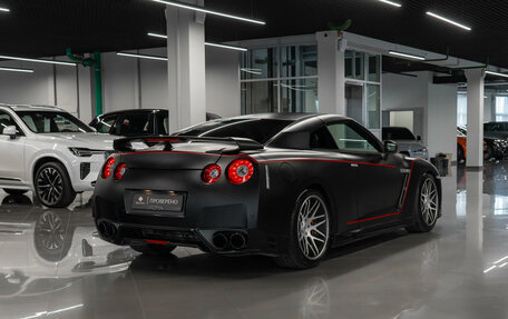 Nissan GT-R, 2011 год, 7 150 000 рублей, 4 фотография