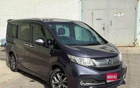 Honda Stepwgn IV, 2015 год, 2 050 000 рублей, 1 фотография
