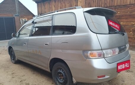 Toyota Gaia, 1999 год, 630 000 рублей, 2 фотография