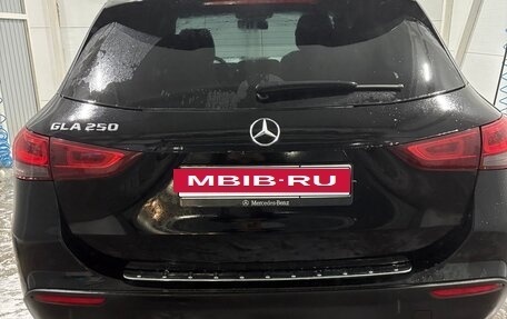 Mercedes-Benz GLA, 2020 год, 2 650 000 рублей, 13 фотография