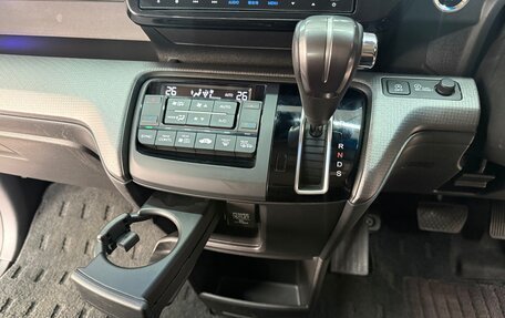 Honda Stepwgn IV, 2015 год, 2 050 000 рублей, 21 фотография
