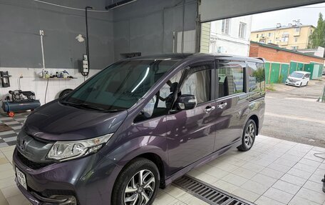 Honda Stepwgn IV, 2015 год, 2 050 000 рублей, 38 фотография