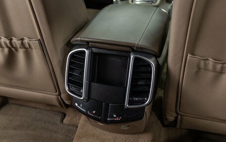 Porsche Cayenne III, 2011 год, 2 190 000 рублей, 22 фотография