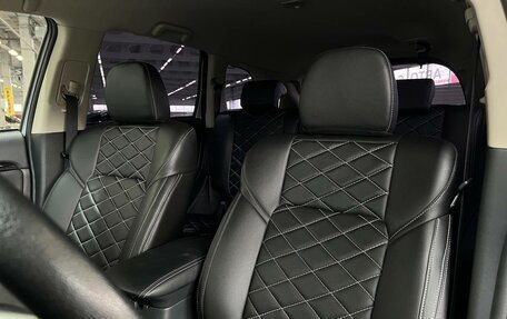Mitsubishi Outlander III рестайлинг 3, 2022 год, 2 250 000 рублей, 10 фотография