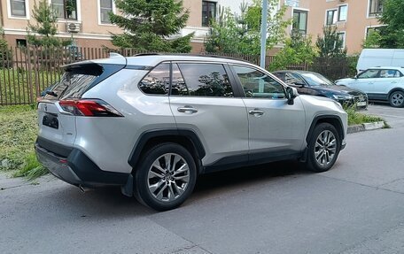 Toyota RAV4, 2021 год, 3 650 000 рублей, 3 фотография