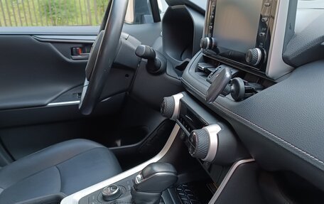 Toyota RAV4, 2021 год, 3 650 000 рублей, 32 фотография