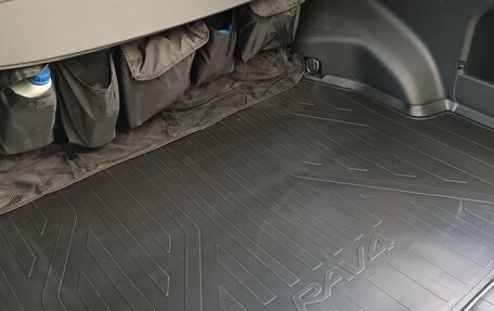 Toyota RAV4, 2021 год, 3 650 000 рублей, 38 фотография