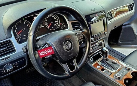 Volkswagen Touareg III, 2011 год, 1 650 000 рублей, 7 фотография