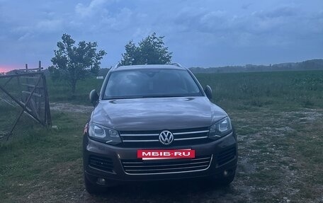 Volkswagen Touareg III, 2013 год, 1 500 000 рублей, 3 фотография