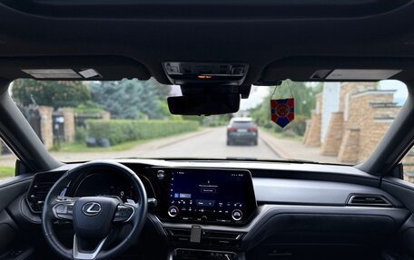 Lexus TX, 2024 год, 9 000 000 рублей, 13 фотография