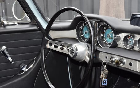 Volvo P1800, 1964 год, 6 700 000 рублей, 12 фотография
