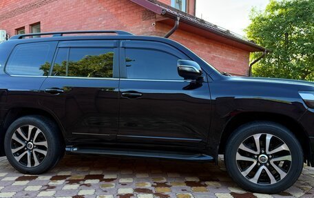 Toyota Land Cruiser 200, 2019 год, 10 400 000 рублей, 4 фотография