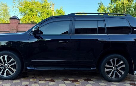 Toyota Land Cruiser 200, 2019 год, 10 400 000 рублей, 8 фотография