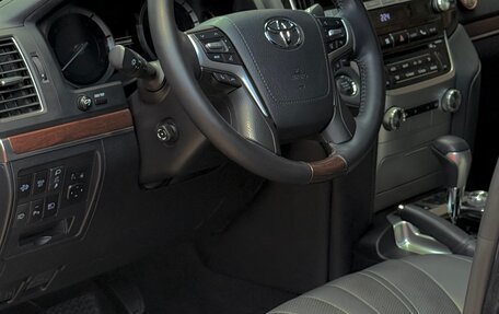 Toyota Land Cruiser 200, 2019 год, 10 400 000 рублей, 15 фотография