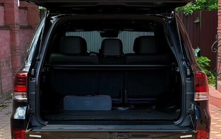 Toyota Land Cruiser 200, 2019 год, 10 400 000 рублей, 21 фотография