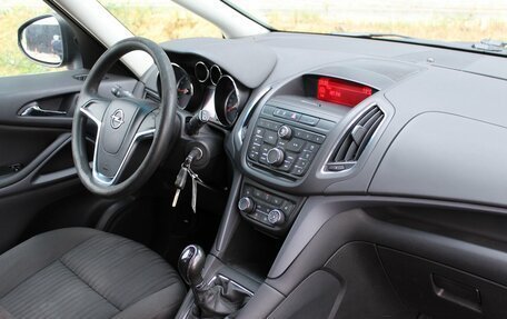 Opel Zafira C рестайлинг, 2012 год, 980 000 рублей, 7 фотография