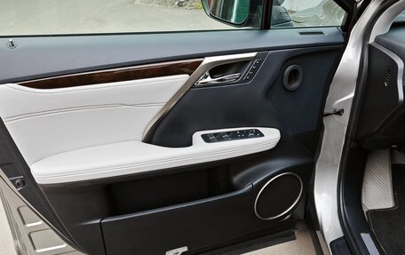 Lexus RX IV рестайлинг, 2019 год, 5 025 000 рублей, 9 фотография