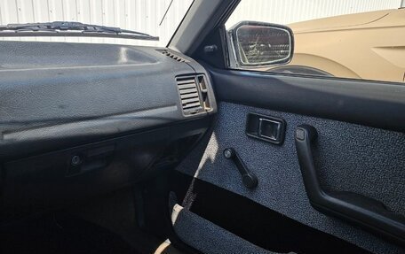Mazda 323, 1986 год, 135 000 рублей, 6 фотография