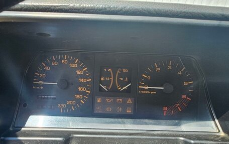 Mazda 323, 1986 год, 135 000 рублей, 9 фотография