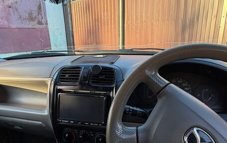 Mazda Demio III (DE), 2001 год, 300 000 рублей, 18 фотография