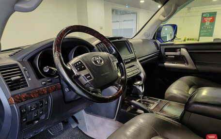 Toyota Land Cruiser 200, 2010 год, 2 530 000 рублей, 20 фотография