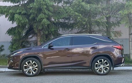 Lexus RX IV рестайлинг, 2017 год, 2 999 999 рублей, 9 фотография