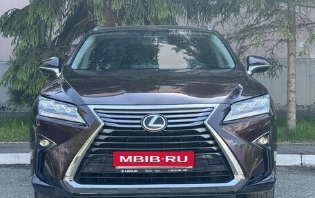 Lexus RX IV рестайлинг, 2017 год, 2 999 999 рублей, 2 фотография