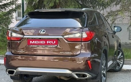 Lexus RX IV рестайлинг, 2017 год, 2 999 999 рублей, 11 фотография