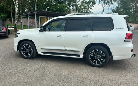 Toyota Land Cruiser 200, 2017 год, 6 100 000 рублей, 5 фотография