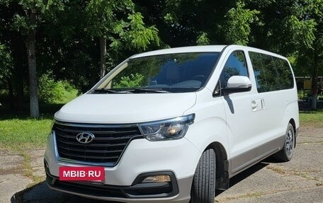 Hyundai H-1 II рестайлинг, 2019 год, 3 100 000 рублей, 3 фотография