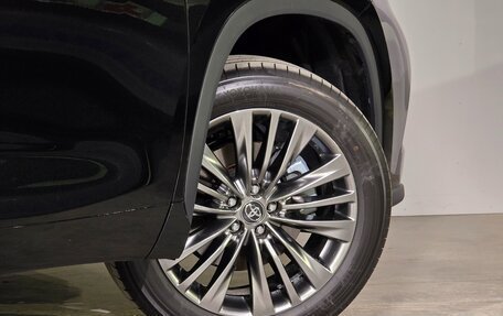Toyota Highlander, 2026 год, 5 278 000 рублей, 28 фотография