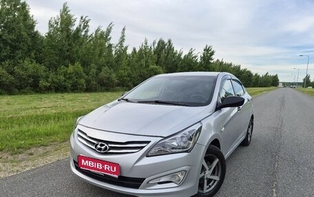 Hyundai Solaris II рестайлинг, 2015 год, 850 000 рублей, 1 фотография