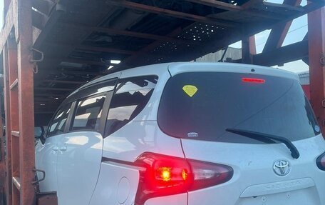 Toyota Sienta II, 2017 год, 1 420 000 рублей, 4 фотография