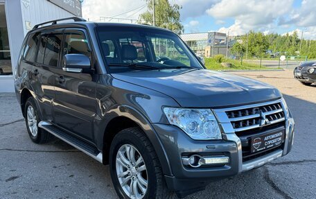 Mitsubishi Pajero IV, 2014 год, 2 350 000 рублей, 3 фотография