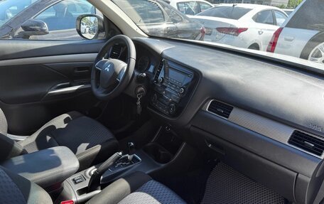 Mitsubishi Outlander III рестайлинг 3, 2013 год, 1 280 000 рублей, 16 фотография