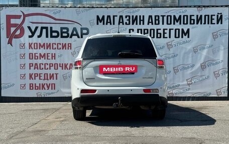 Mitsubishi Outlander III рестайлинг 3, 2013 год, 1 280 000 рублей, 5 фотография