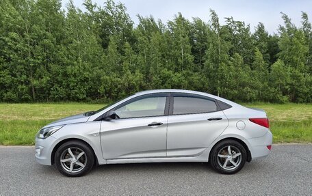 Hyundai Solaris II рестайлинг, 2015 год, 850 000 рублей, 4 фотография