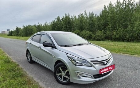 Hyundai Solaris II рестайлинг, 2015 год, 850 000 рублей, 5 фотография