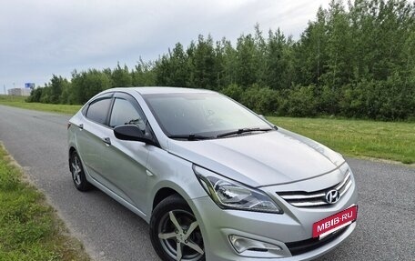 Hyundai Solaris II рестайлинг, 2015 год, 850 000 рублей, 2 фотография